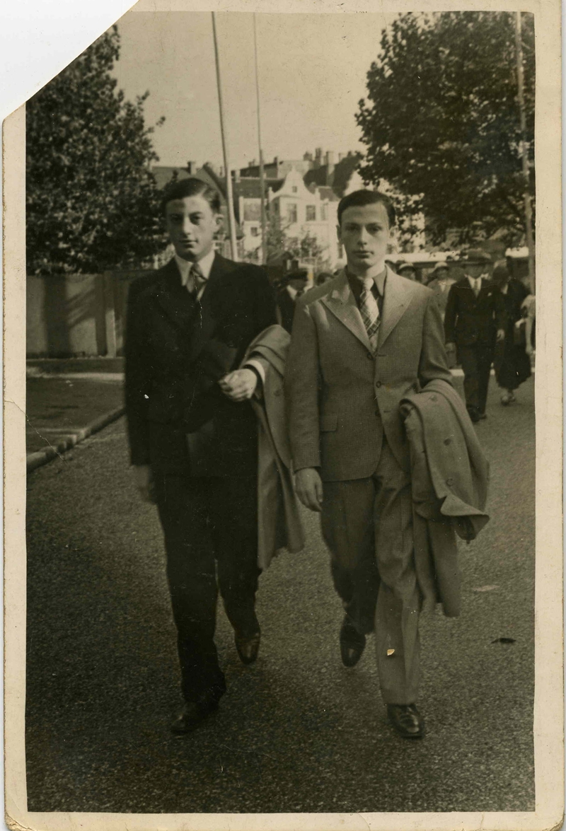 Kurt und Hans-Helmut Block 1932 in der Essener Gruga