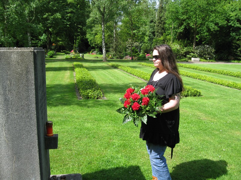 Mahnmal für 884 russische Zwangsarbeiter und Kriegsgefangene auf dem Friedhof Horst-Süd in Gelsenkirchen
