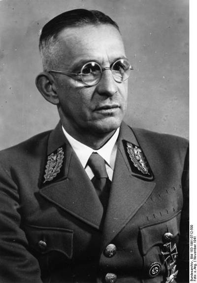 Dr. Alfred Meyer, (1891-1945) Gauleiter der NSDAP, ab 1941 Staatssekretr im Reichsministerium fr die besetzten Ostgebiete und Stellvertreter des Reichsministers, November 1941 