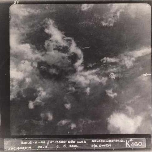 Der 6. November 1944, das Bild ist um 14:03 gemacht worden.
