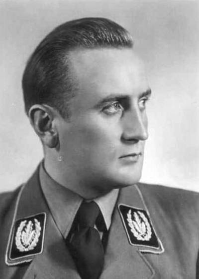 Arthur Axmann, ab 1. Mai 1940 wurde er Stellvertreter des Reichsjugendfhrers Baldur von Schirach und am 8. August 1940 dessen Nachfolger.