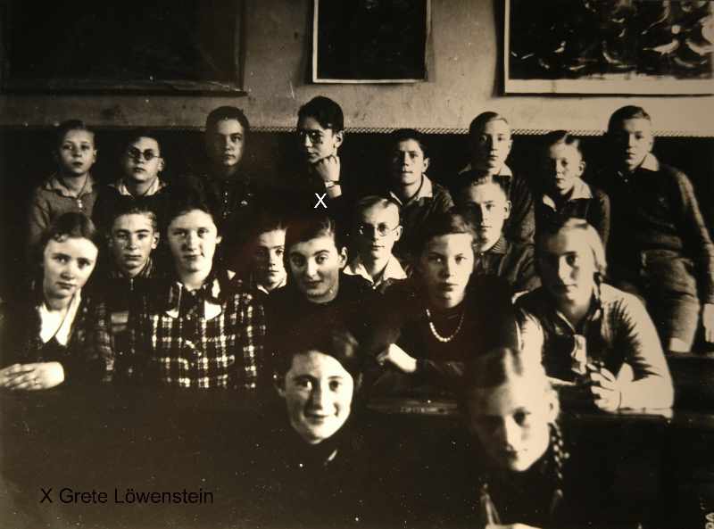 Grete Löwenstein in der Mittelschule, 1936