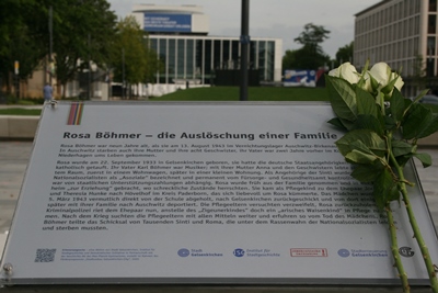 Gelsenkirchen: Erinnerungsorte-Tafel für die Sinti-Familie Karl Böhmer