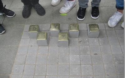 Grillo-Gymnasium - Weitere Stolpersteine sollen an vertriebene j�dische Sch�ler erinnern