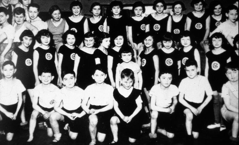 Bild: Mitglieder des jdischen Turnvereins Hakoah (deutsch: Strke) im Jahre 1931.
Quelle: Jdische Kultusgemeinde Gelsenkirchen